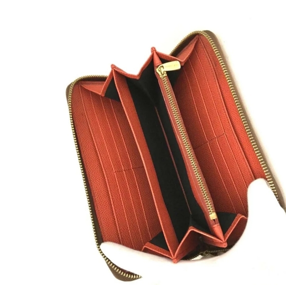 DOLCE&GABBANA Logo Leather Zip Around Long Wallet - Picture 5 of 9